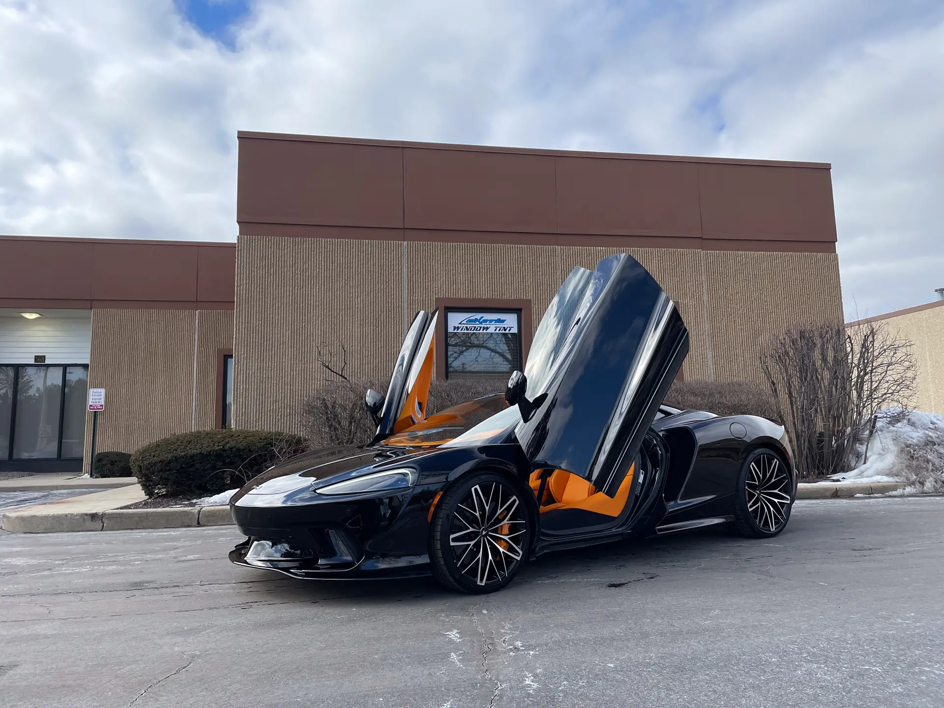 McLaren GT